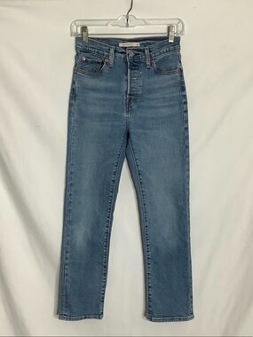 Levi's Light Blue Wedgie Straight Leg Jeans - Women Size 25